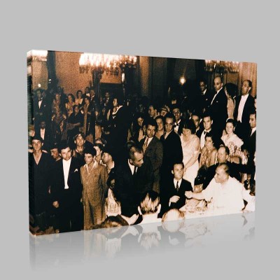 Siyah Beyaz Atatürk Resimleri  100 Kanvas Tablo