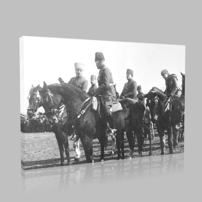 Siyah Beyaz Atatürk Resimleri  500 Kanvas Tablo