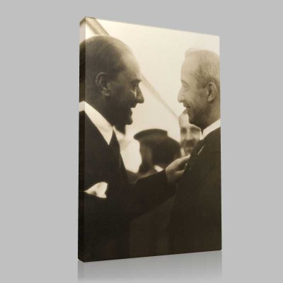 Siyah Beyaz Atatürk Resimleri  631 Kanvas Tablo