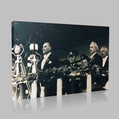 Siyah Beyaz Atatürk Resimleri  68 Kanvas Tablo